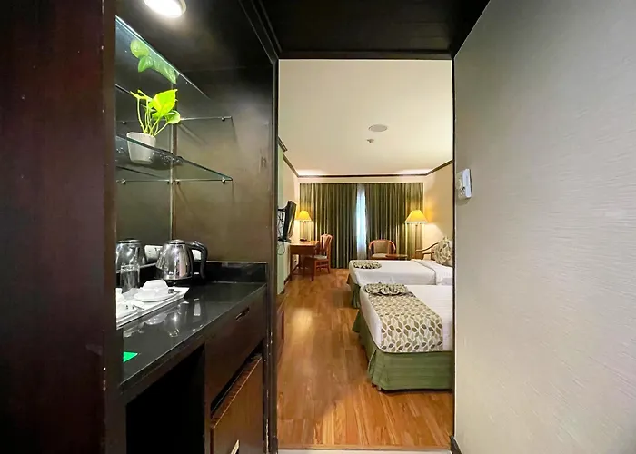 Arawana Regency Park Sukhumvit Hotel 4*