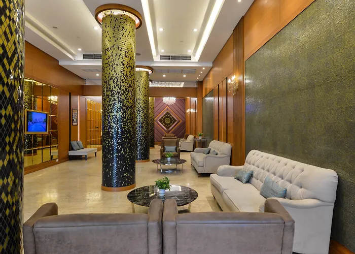 Arawana Regency Park Sukhumvit Hotel 4*