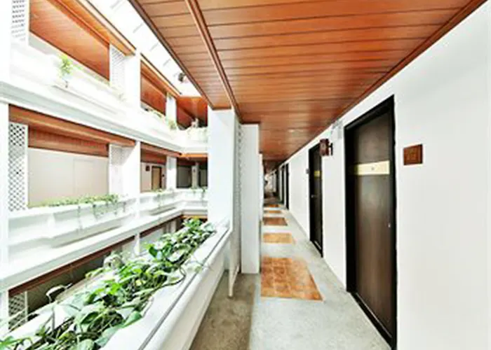 Arawana Regency Park Sukhumvit Hotel